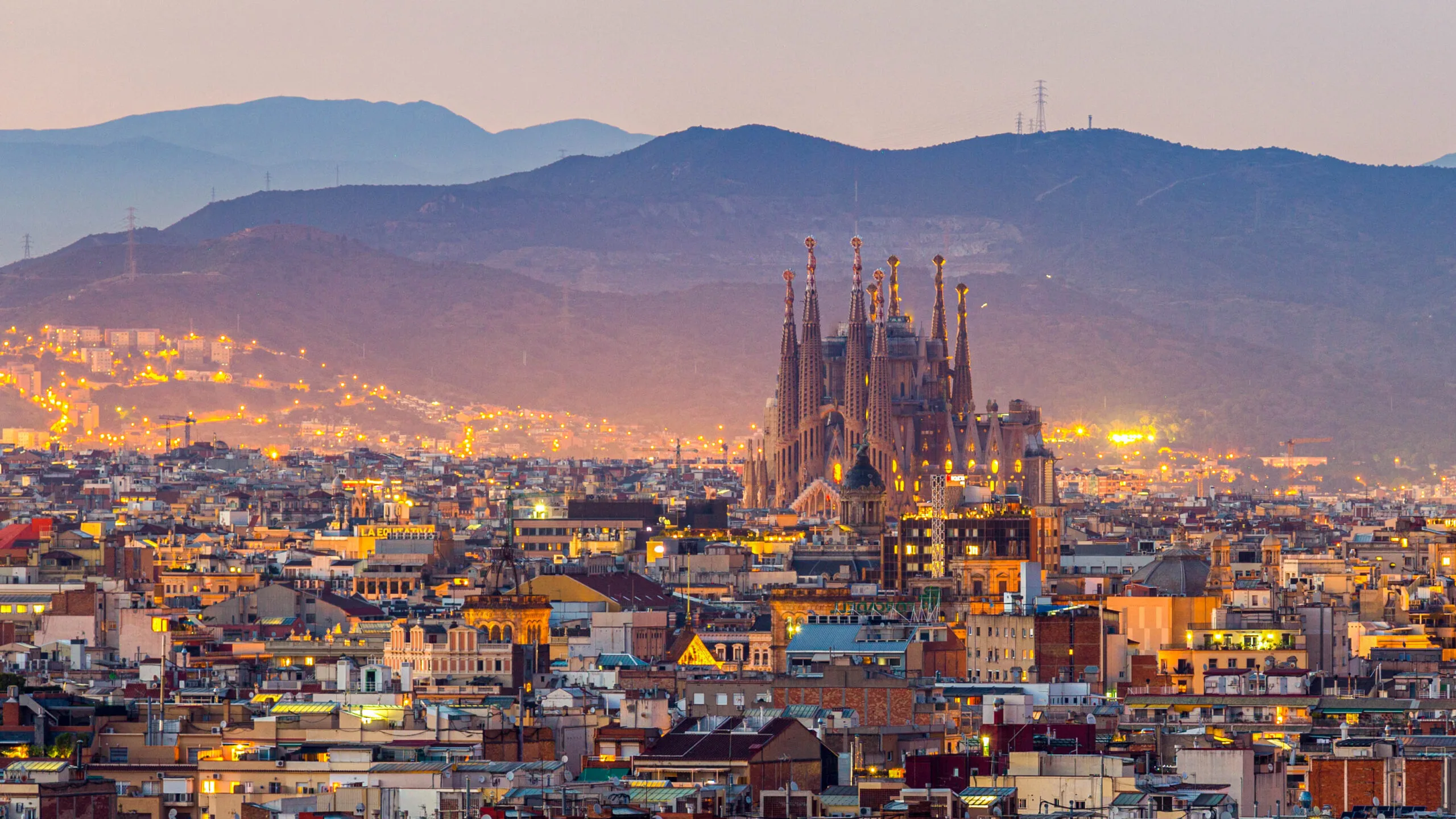 Alternative Trip Ideas: Book a Concert Overseas and Start Planning