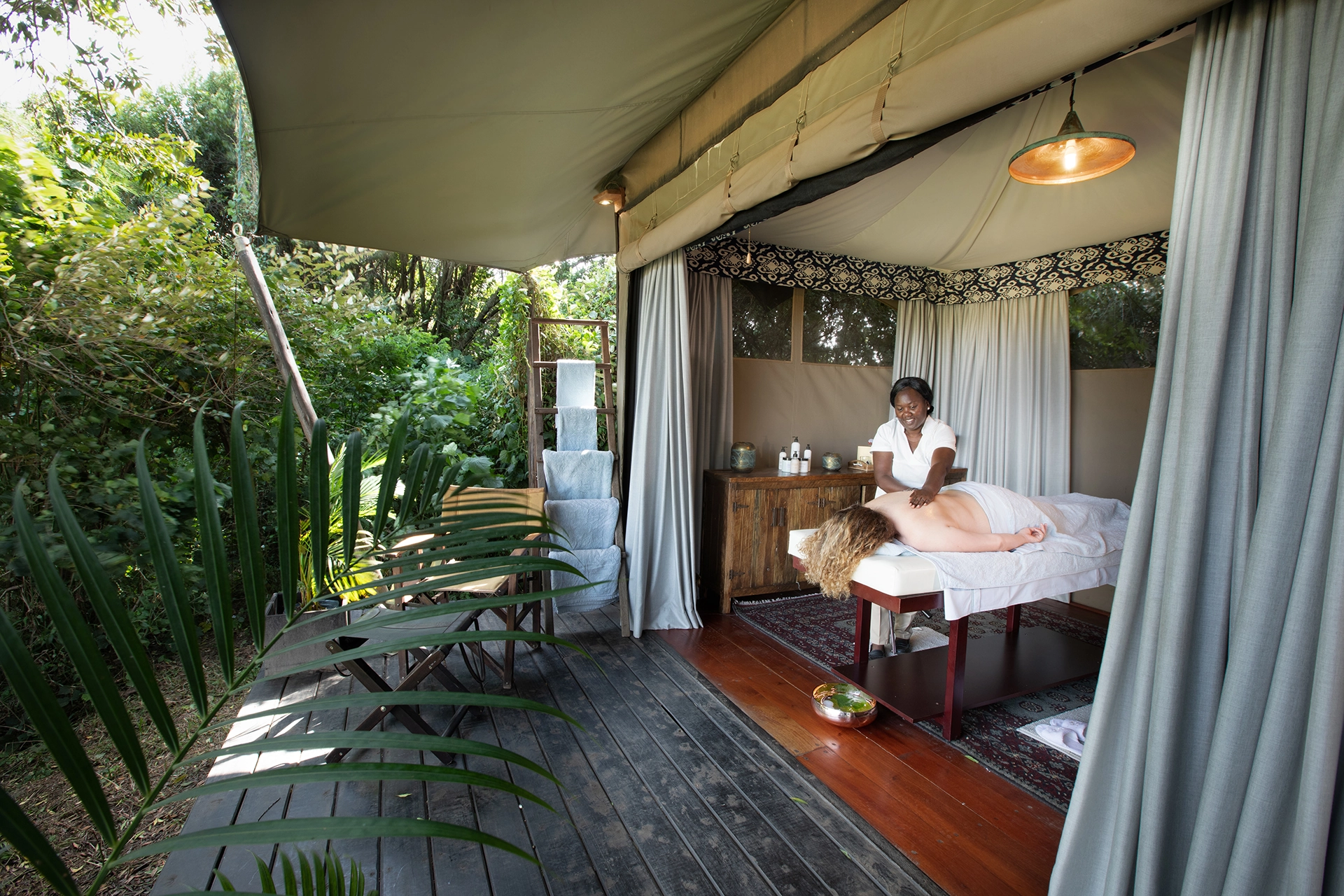 14Great-Plains-Mara-Plains-Camp-wellness-treatment.jpg