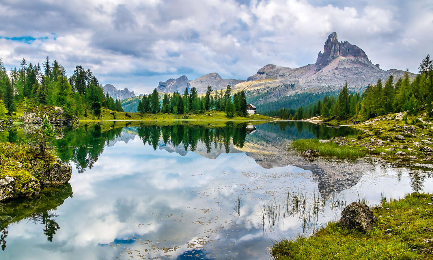 Banner02.jpg Banner02.jpg