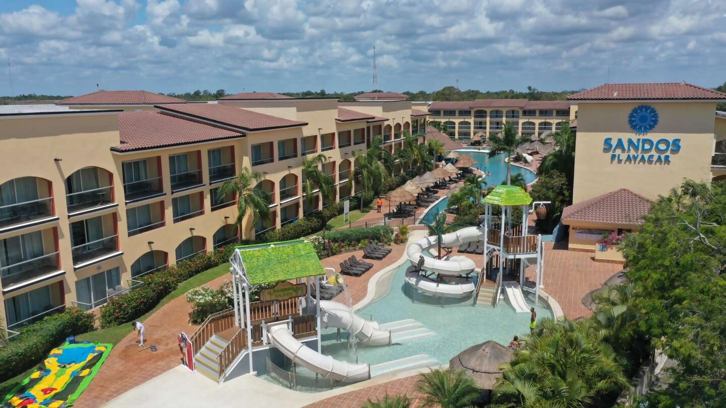 2027 - Sandos Playacar