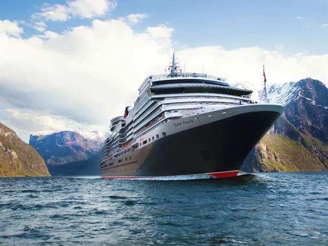 Up to $150 Shipboard Credit* & Complimentary Canapes with Cunard