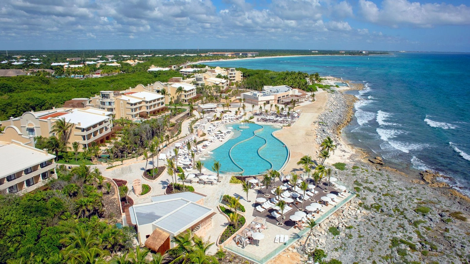 Pleasant Holidays: Save up to 50% & Kids Stay FREE at Palladium Resorts