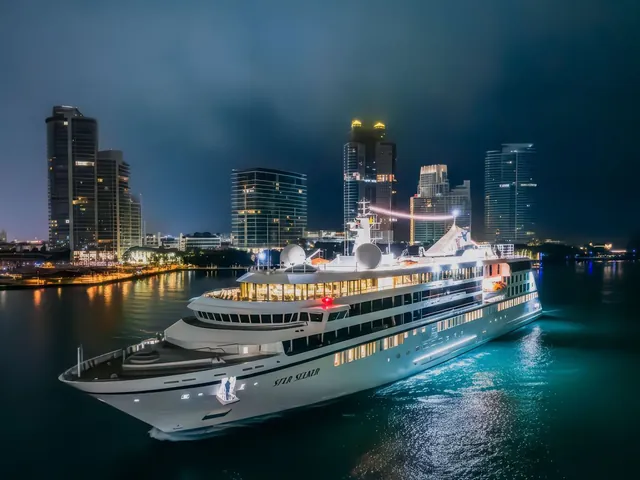 Windstar Welcomes Star Seeker with a Miami Christening Celebration