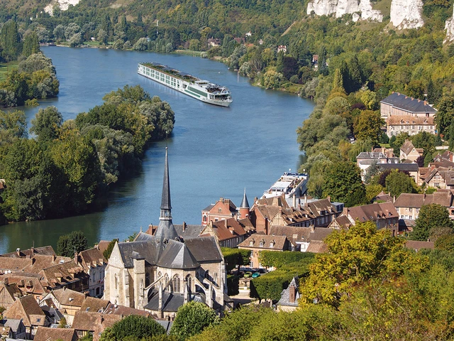 Discover the Allure of France with Scenic