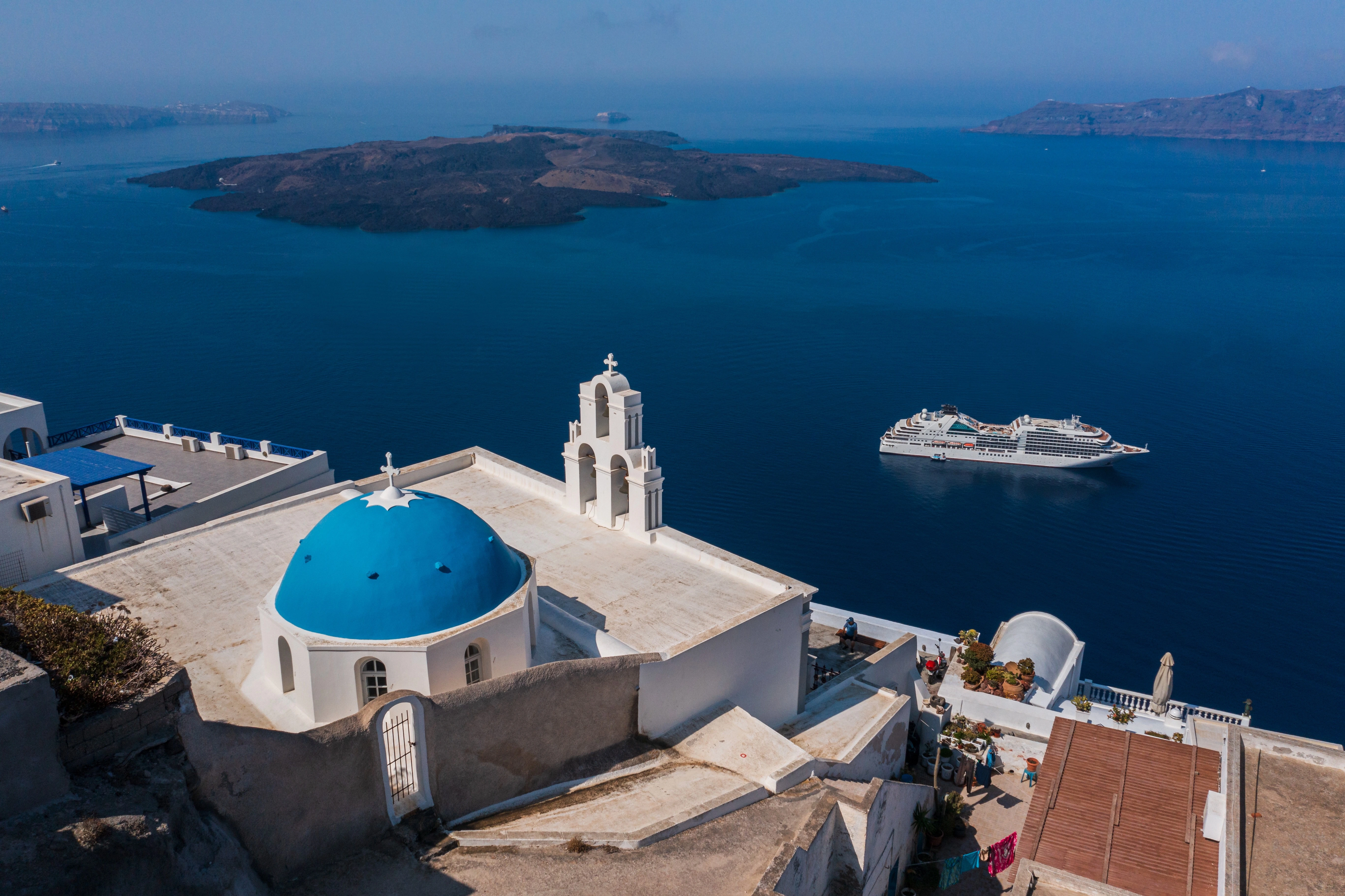 Save up to 15% on Summer Seabourn Voyages