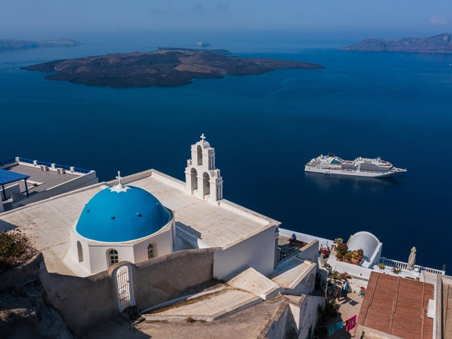Save up to 15% on Summer Seabourn Voyages