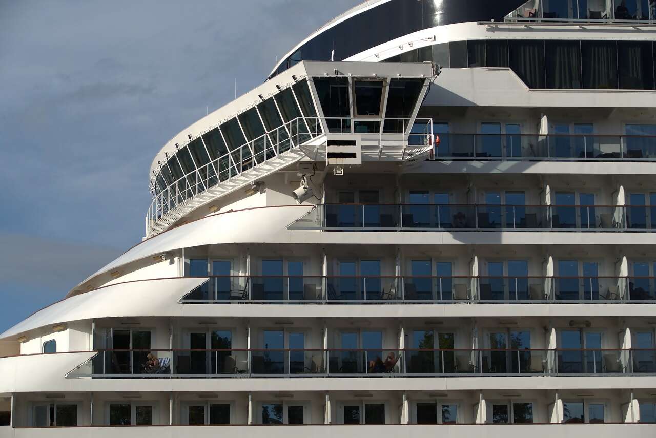 Exploring Guarantee Cabins on Cruises: Pros, Cons, and Who Should Consider Them
