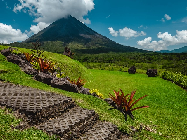 Costa Rica - Beach & Adventure