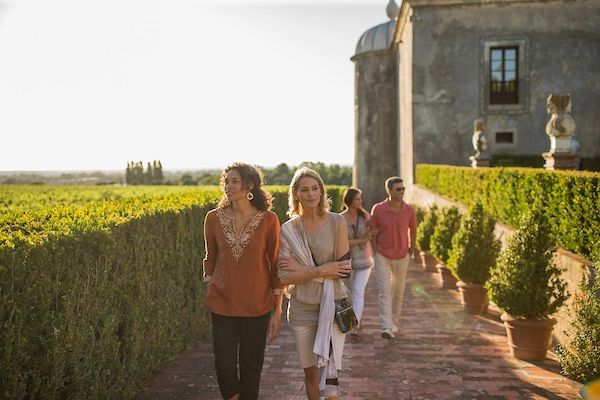 Globus and Cosmos Introduce 'Small Group Discovery' Tours