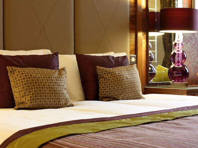 Luxury Hotels & Resorts