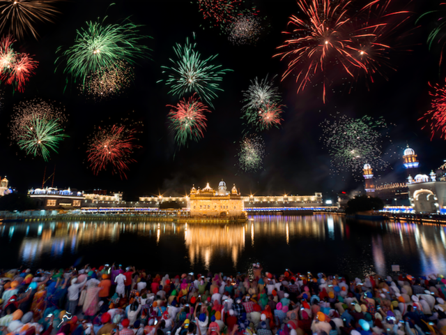A Dozen Reasons to Visit India During Diwali
