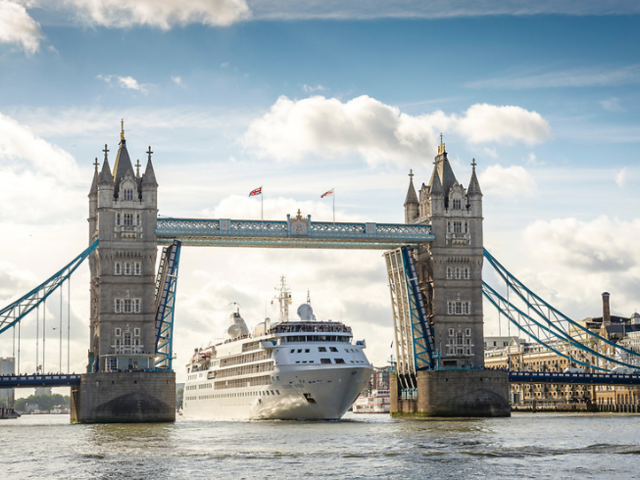 Bonus Savings Days & Early Booking Bonuses on Ultra-Luxury Silversea Cruises