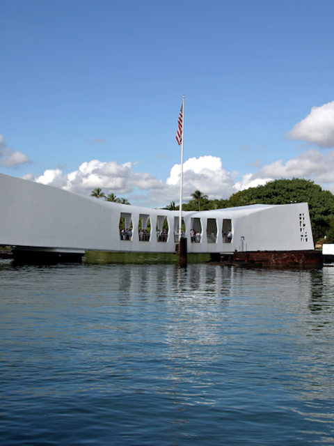 Top 3 Travel Destinations to Commemorate the 75th Anniversary of the End of WW2 in the Pacific