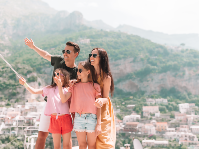 10 Reasons Why Guided Tours are a Top New Family Travel Trend