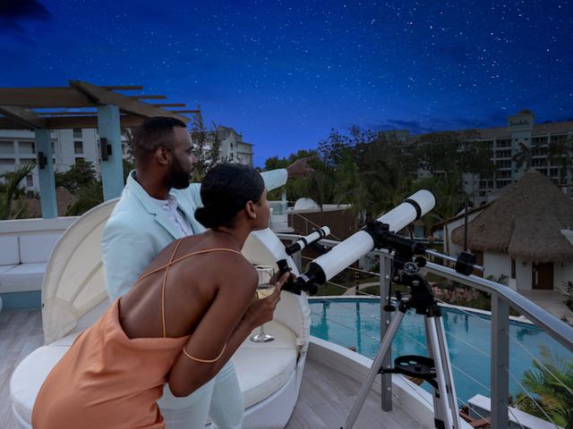Romance Under the Stars: Couples-Only Caribbean Resort Introduces a Stargazing Concierge