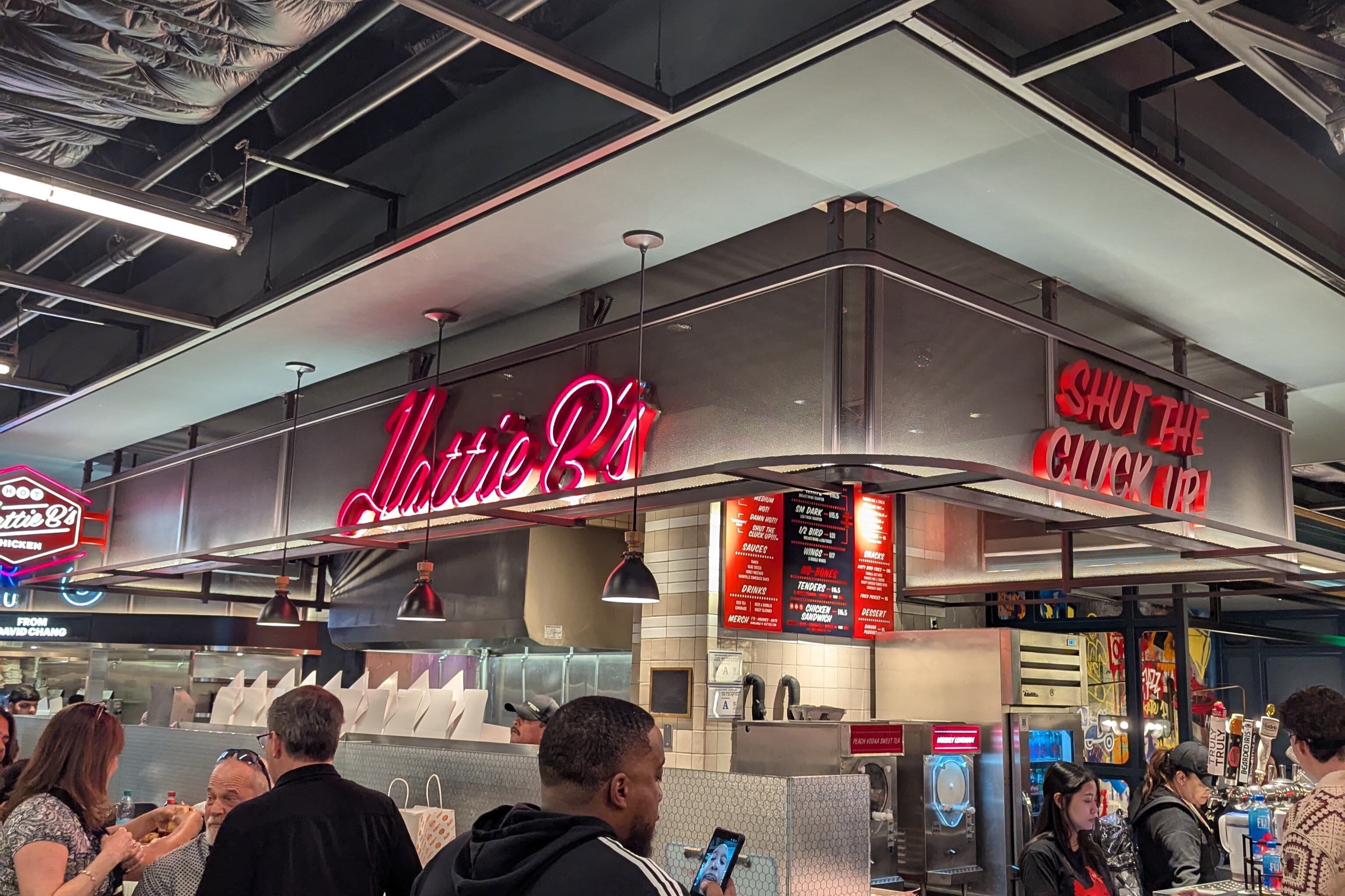 Neon sign of Hattie B's Hot Chicken restaurant