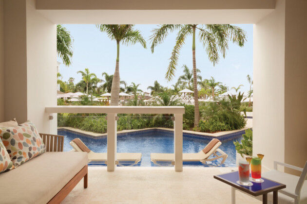SWIM UP JUNIOR SUITE KING