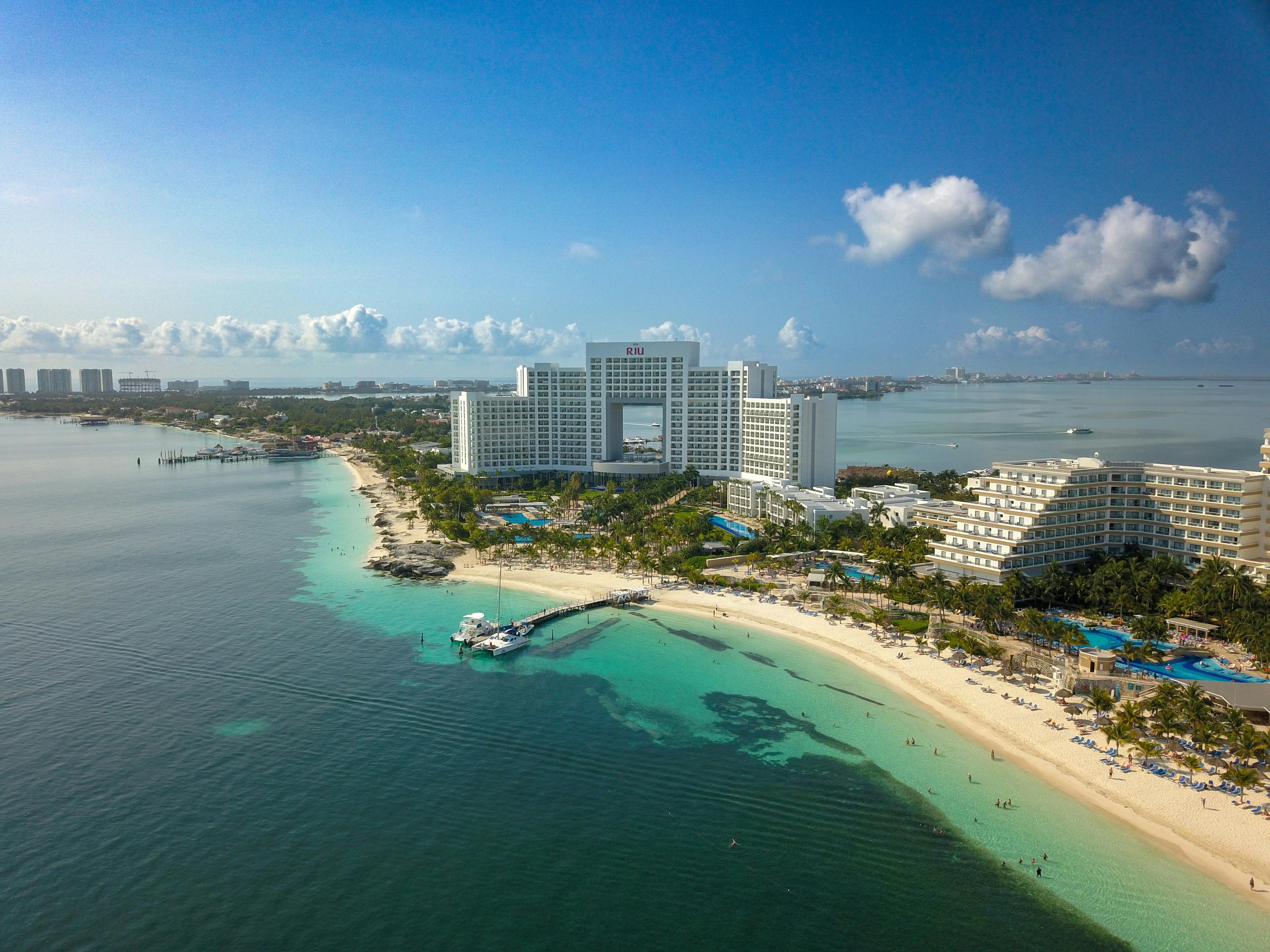 RIU offers