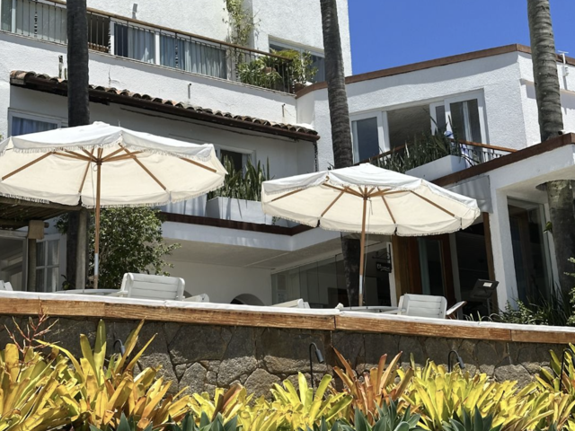 Casas Brancas Boutique Hotel: Where Cariocas Retreat