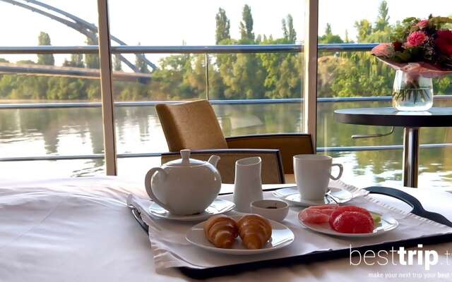 VIDEO: Meet the Moselle River on an Avalon Active & Discovery Cruise