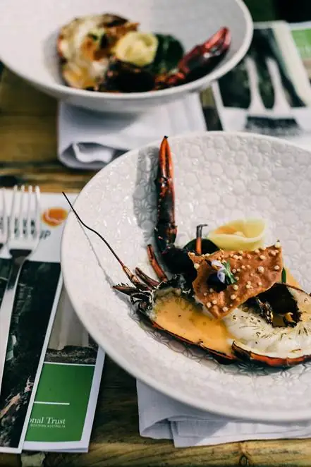 A plate of food on a table

AI-generated content may be incorrect.