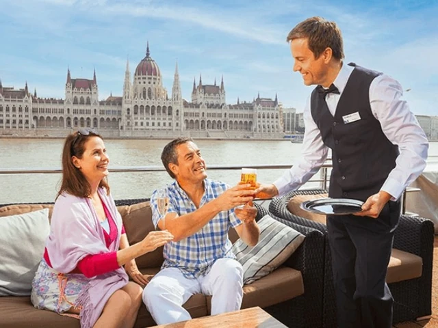 Scenic: Up to $250 Savings or up to €250 Onboard Credit per suite