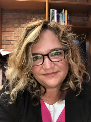 Leslie Tabb