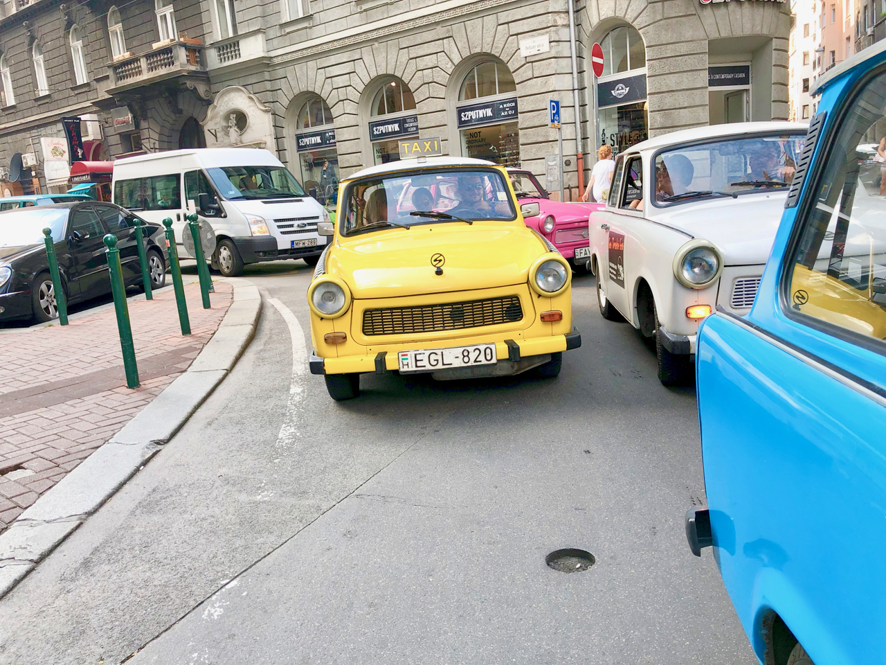 Retro tour of Budapest in Trabant Cars