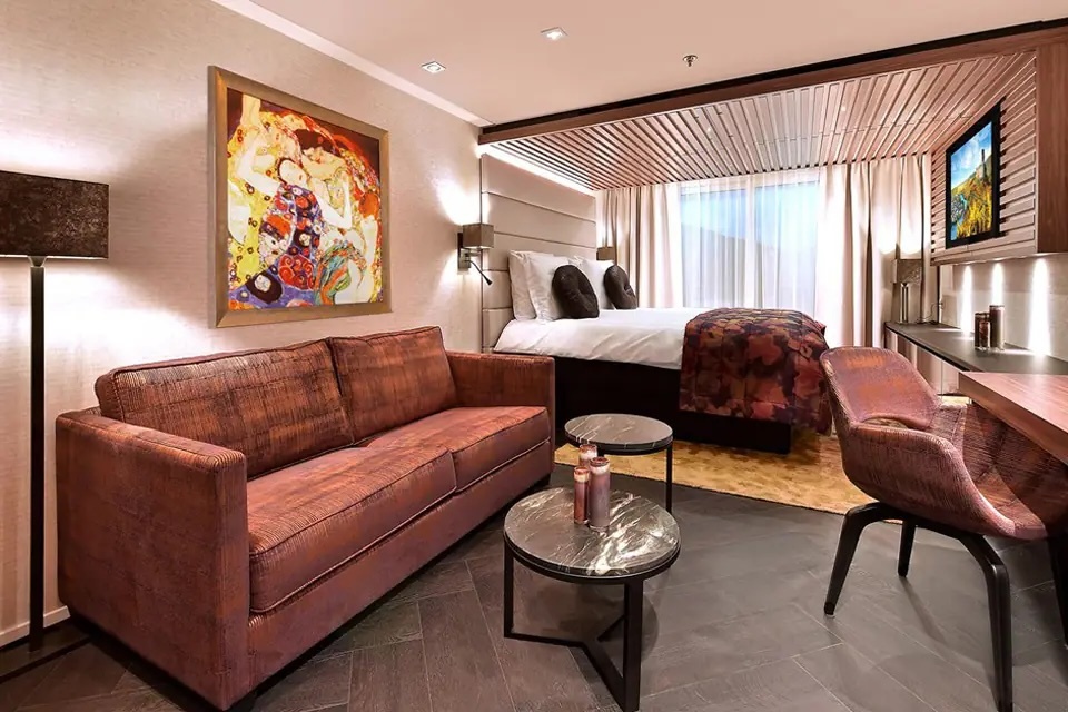 What to do first - Embarking your cruise ship.