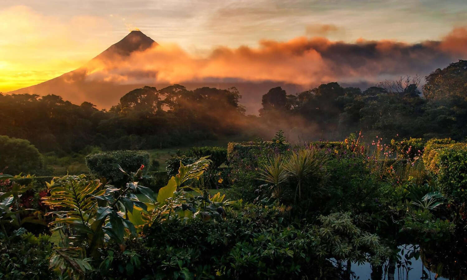 Costa Rica: Exploring Arenal Volcano & Carrillo Beach