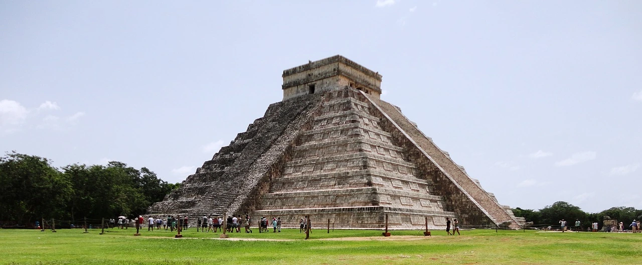 Cancún, Quintana Roo: The Ultimate Guide to Nightlife, Culture, and Beaches