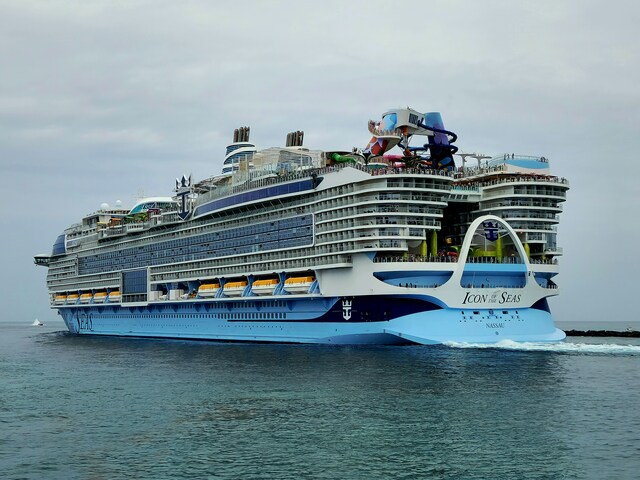 Book Your Royal Caribbean Icon of the Seas Cruise: Miami to St. Maarten, St. Thomas & CocoCay