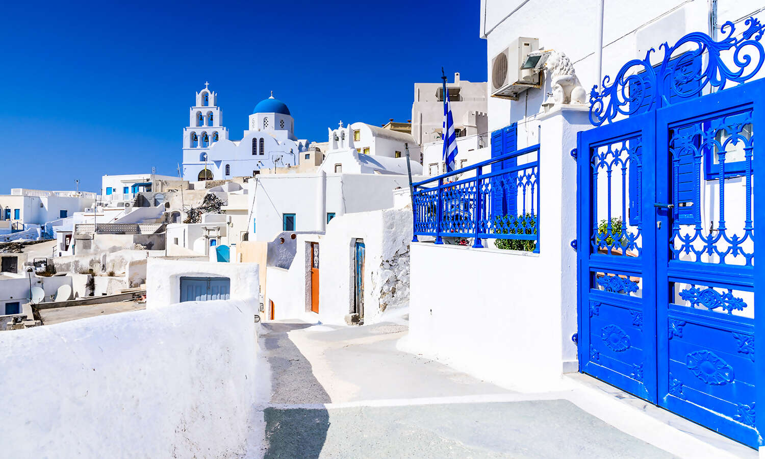 Wellness and Exploration in Crete & Santorini