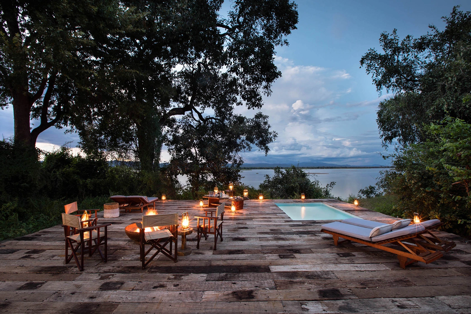 10Great-Plains-Zanji-Suite-at-Tembo-Plains-pool.jpg