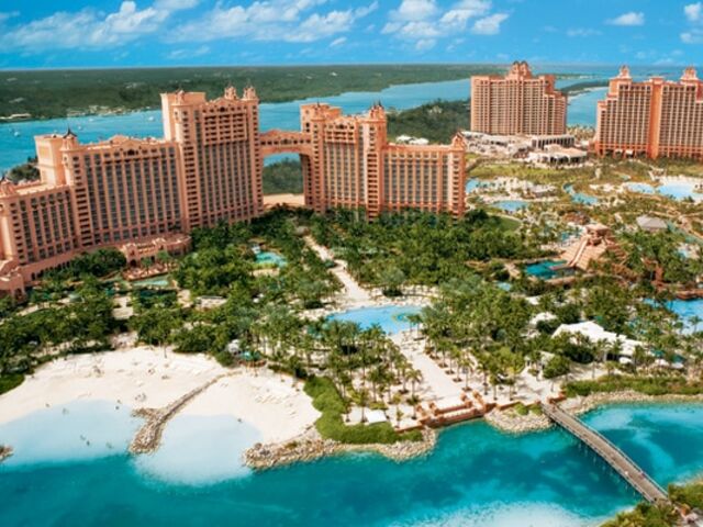 Your Paradise Awaits: Experience the Magic of Paradise Island, Bahamas