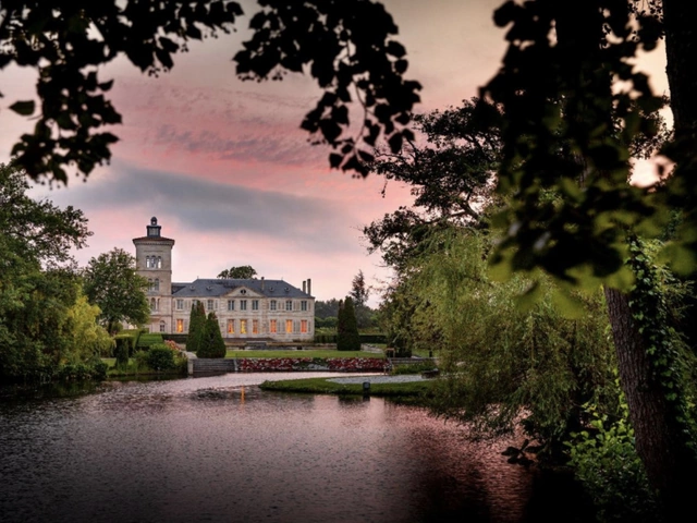 Private Médoc Wine Tour: Full-Day Excursion from Bordeaux