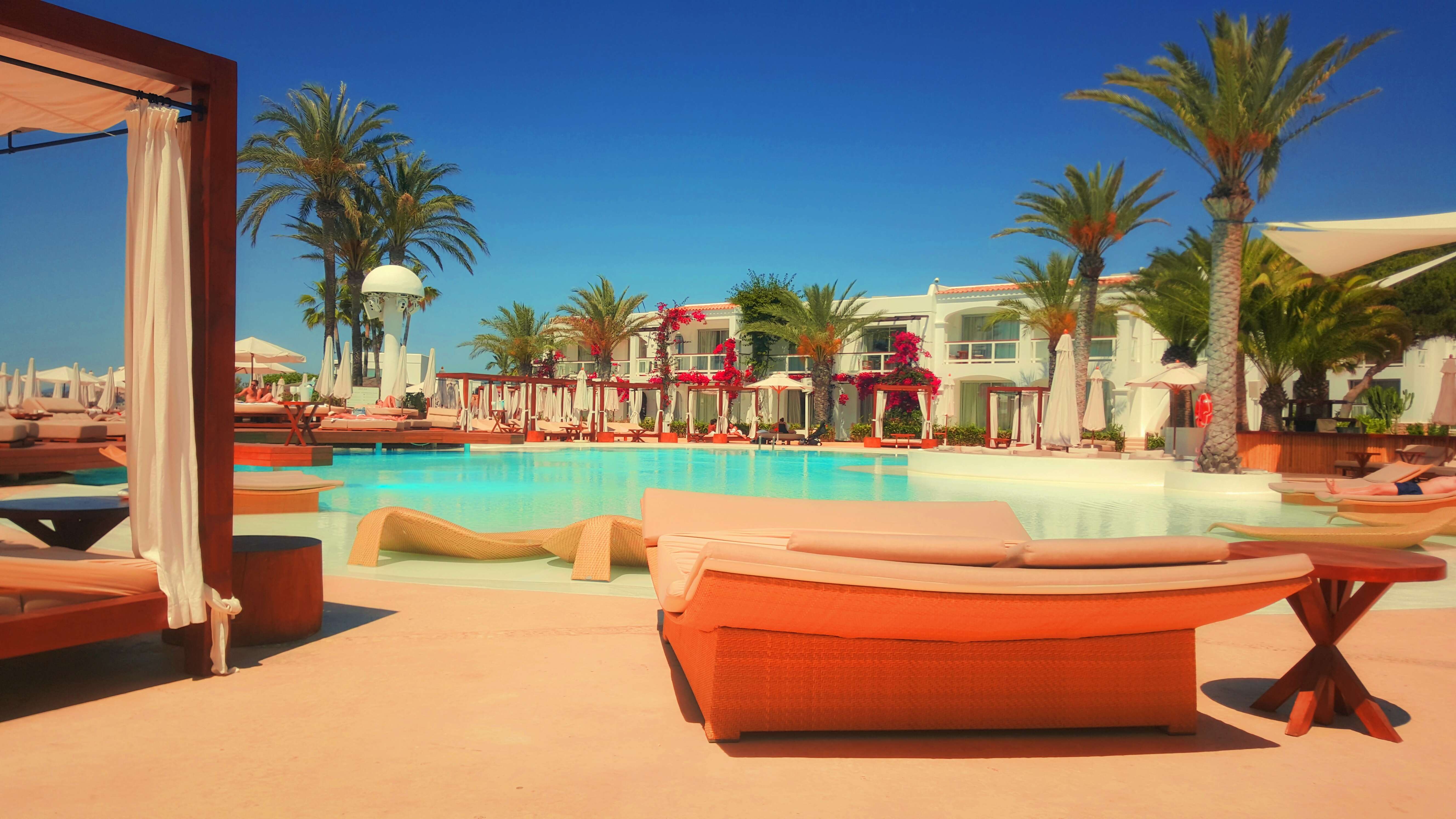 Free Ceremony and Reception Package | All-Inclusive Weddings Starting from $999 USD