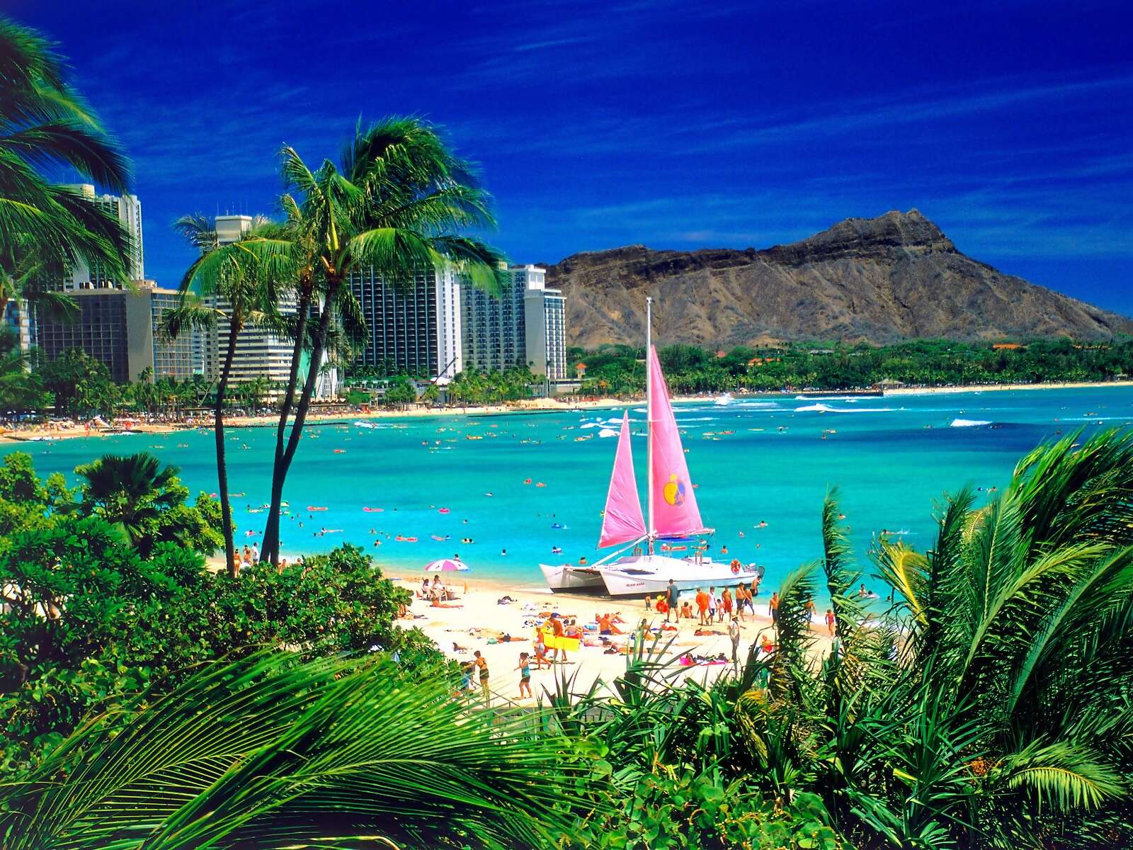 Feel the Aloha Spirit in Oahu