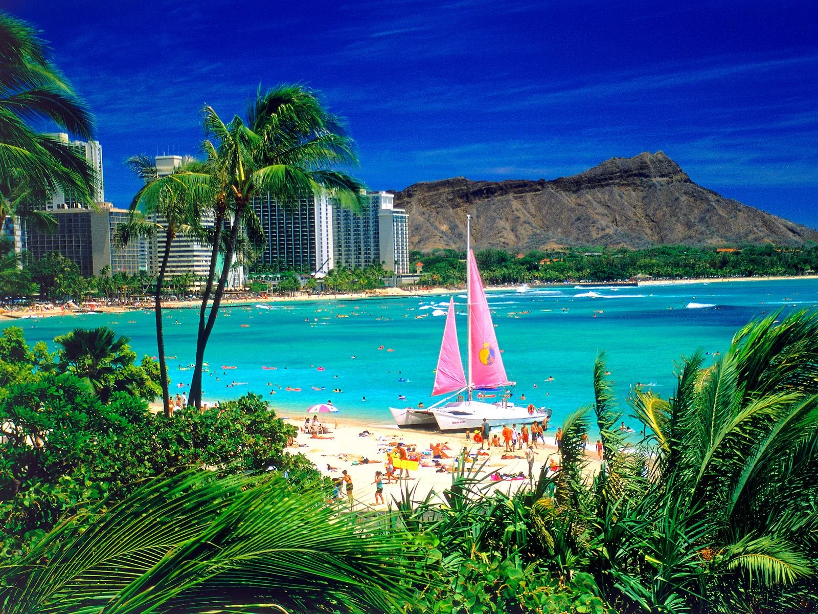 Feel the Aloha Spirit in Oahu