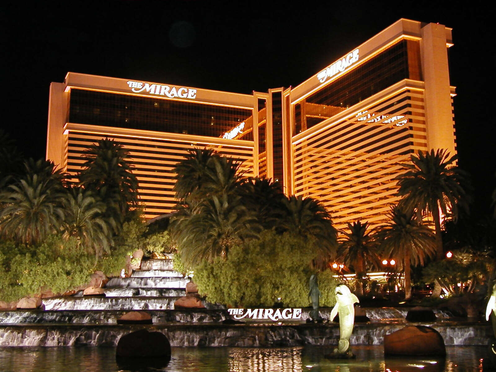 Experience the Grand Mirage Casino