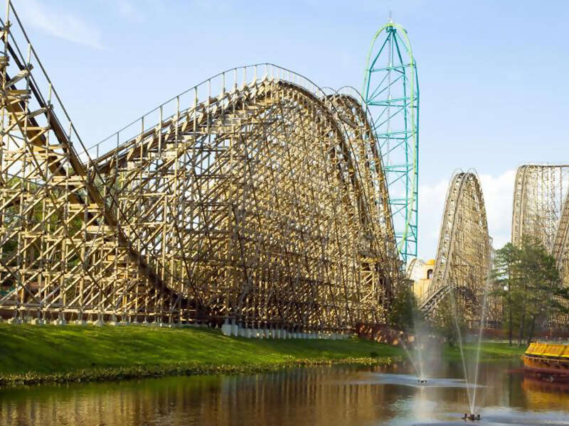 Ride the World's Tallest Water Ride on a Knott’s Berry Farm All Day Trip