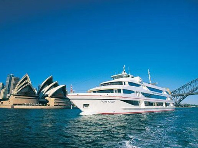Enjoy a Premium Lunch on a Captain Cook Top Deck Lunch Cruise