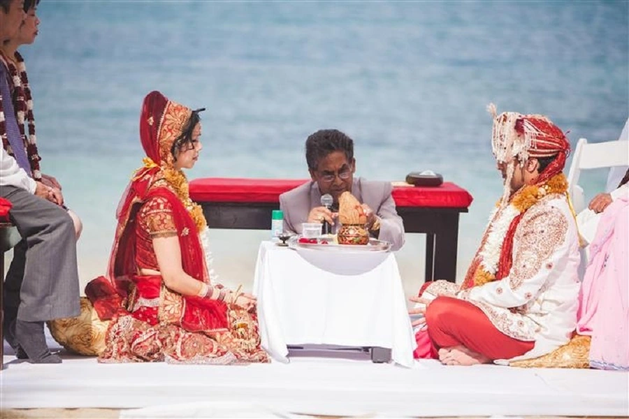 Avnish & Diana