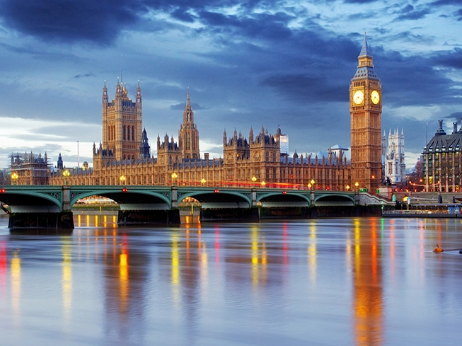 WestJet announces non-stop service to London Gatwick