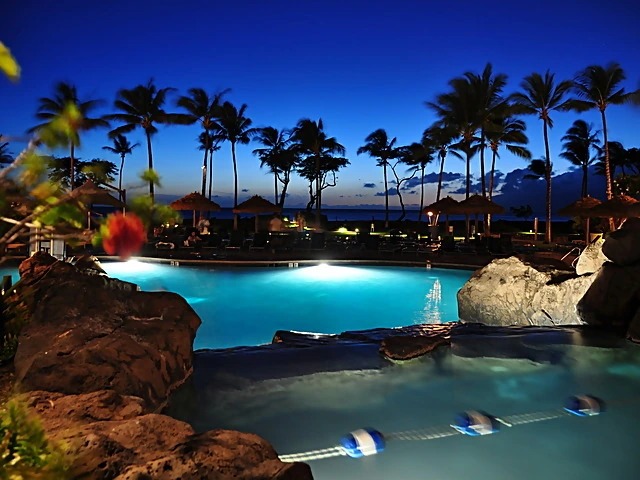Experience The Ultimate Hawaiian Hospitality At Maui Seaside Hotel