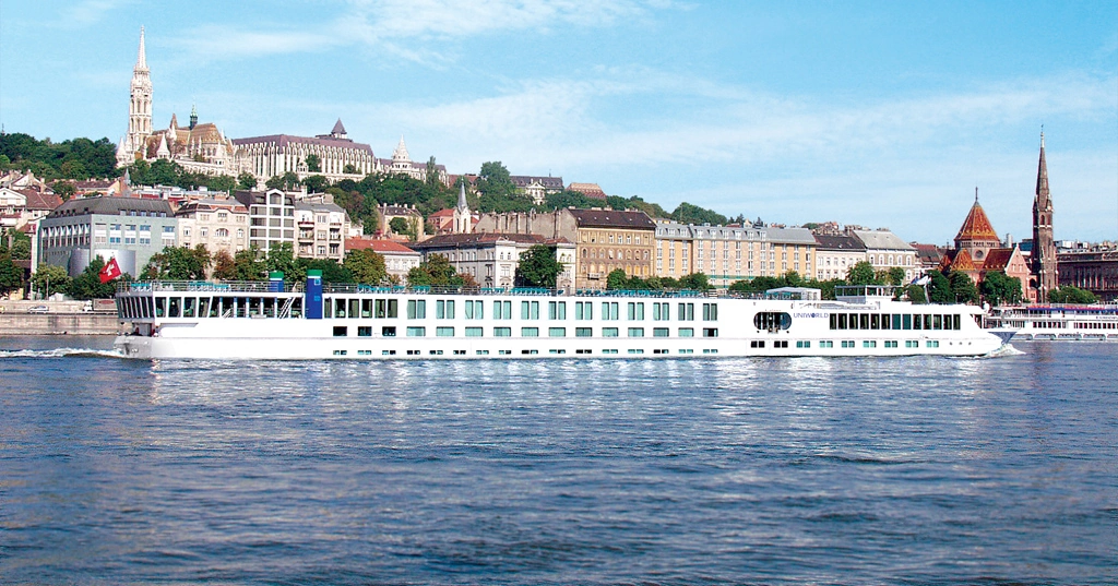 Uniworld - HIGHLIGHTS OF EASTERN EUROPE & ISTANBUL