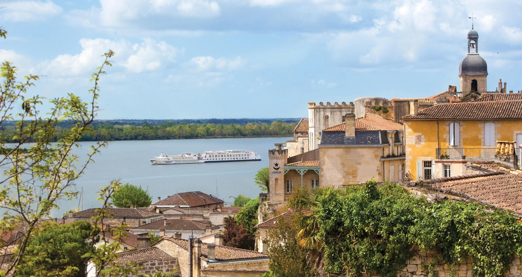 Uniworld - BORDEAUX, VINEYARDS & CHÂTEAUX