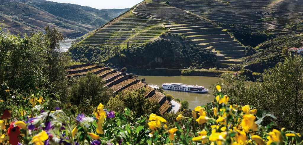 Uniworld - PORTUGAL, SPAIN & THE DOURO RIVER VALLEY