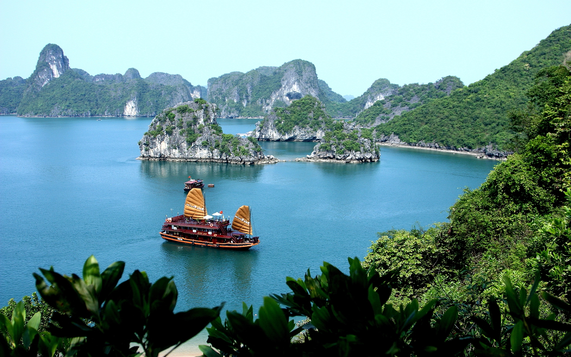 Ha Long Bay