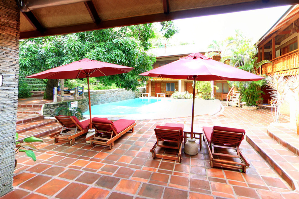 El Galleon and Asian Divers Puerta Galera, Philippines